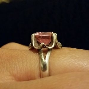 Sterling silver ring w/pink rock